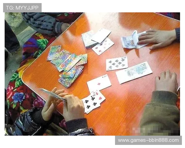 真人竞技炸金花怎么玩才能赢得更多胜利，详细攻略助你快速提升牌技水平